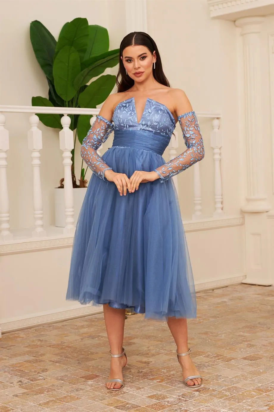 Angelino Indigo Tulle Midi Engagement and Söz Dress