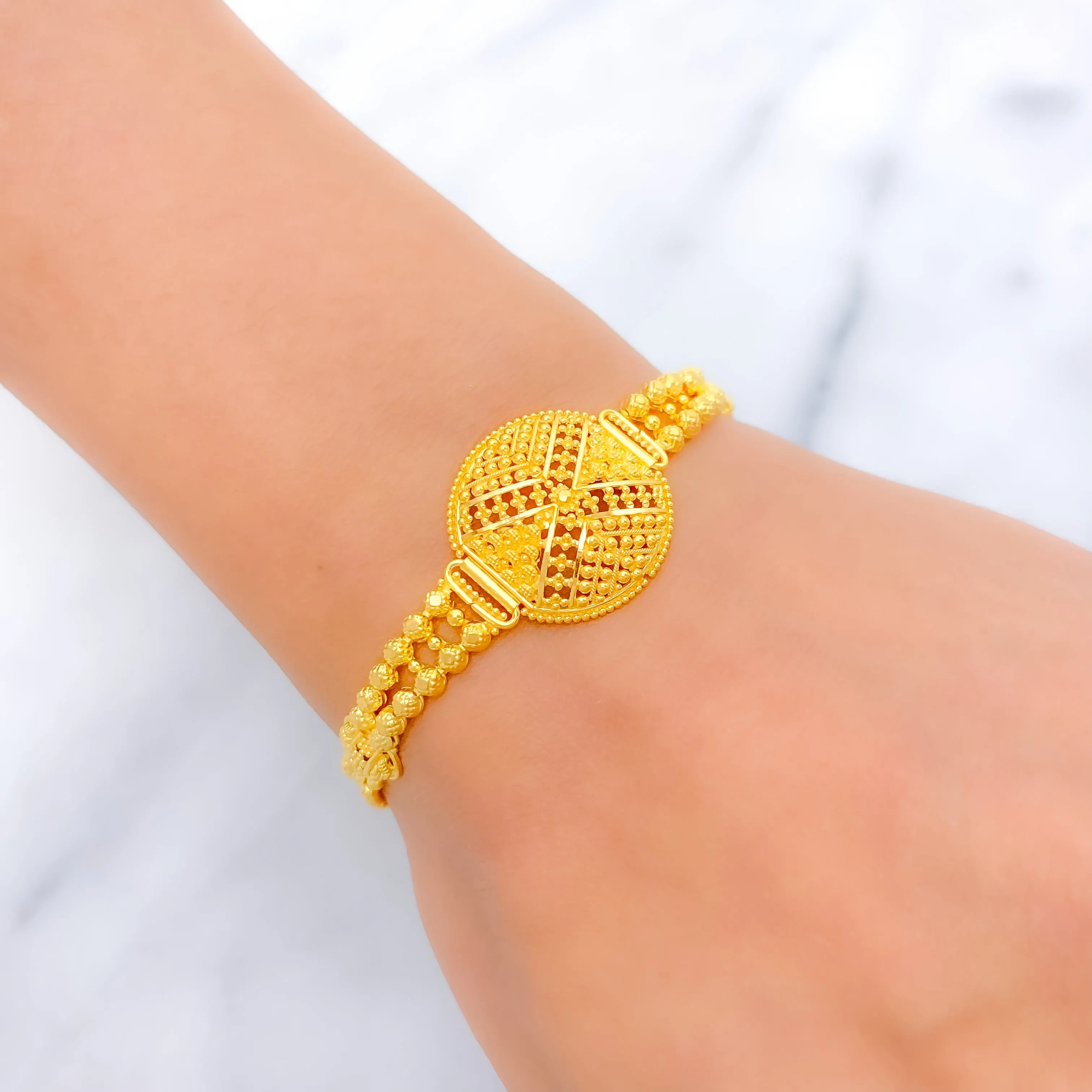 Attractive Bright Dome Bracelet