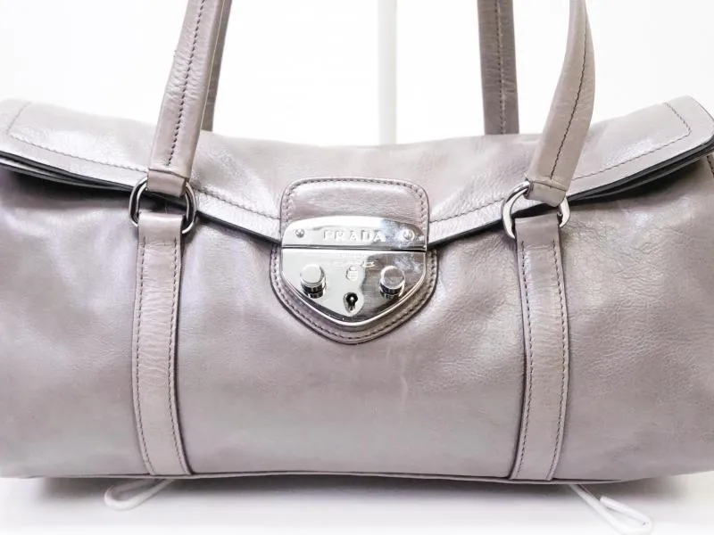 Authentic Pre-owned Prada Gray Leather Shopper Shoulder Bag 200399