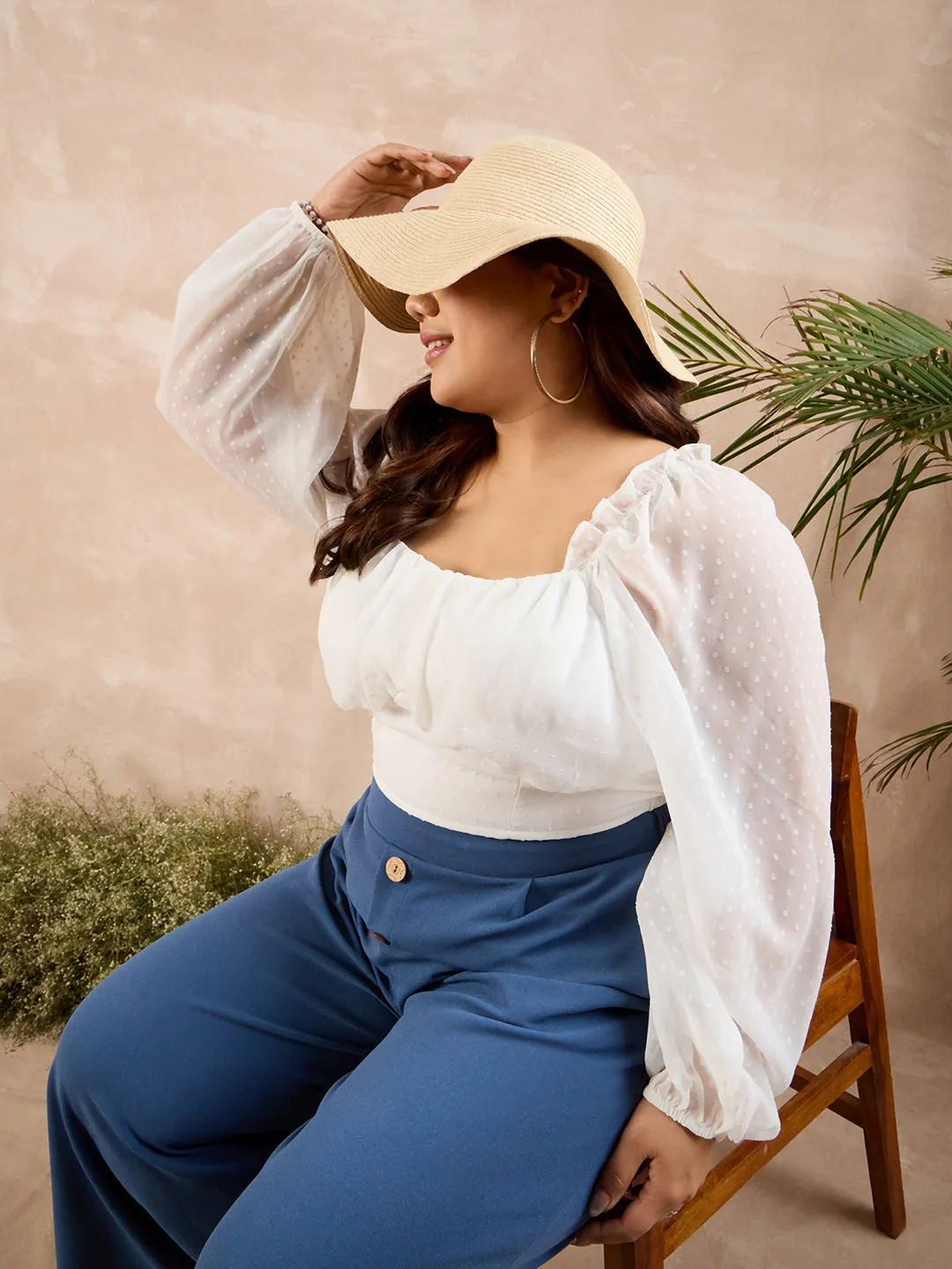 Berrylush Curve White Solid Sweetheart Neck Puff Sleeves Crop Top