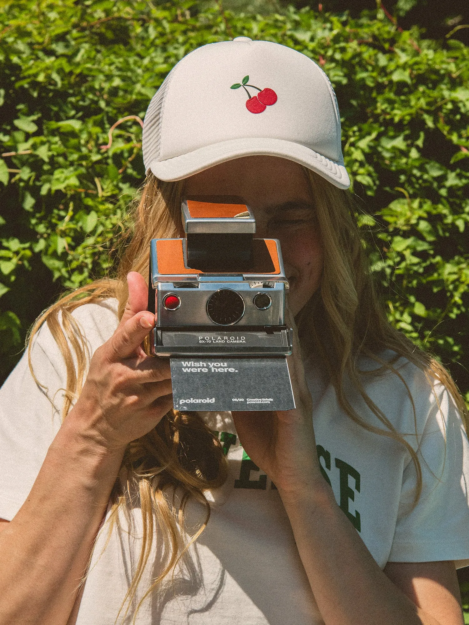 CONVERSE CHERRY DAZE TRUCKER CAP