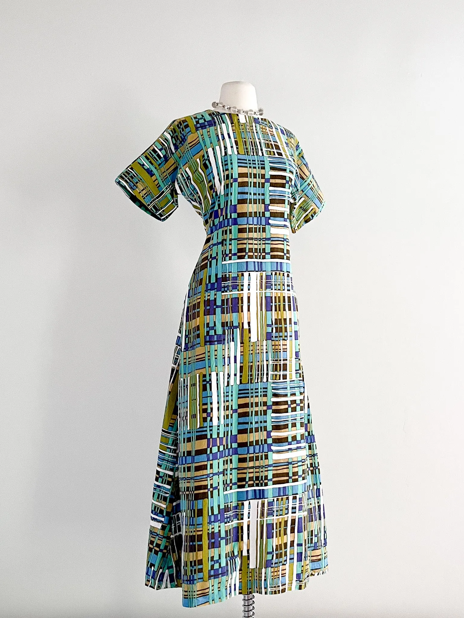 Coolest 1960's Abstract Stripe Print Linen Maxi Dress  / Sz M