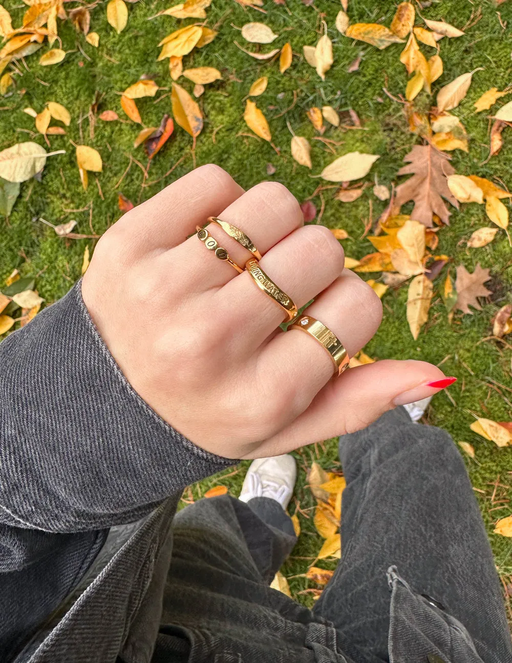 Dainty Vine Ring