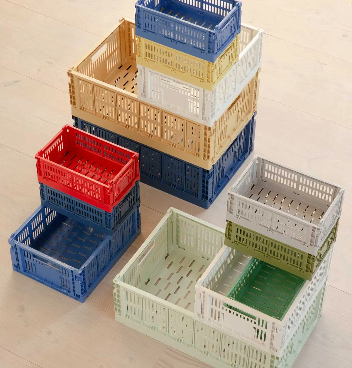 HAY Colour Crate – Medium – Electric Blue