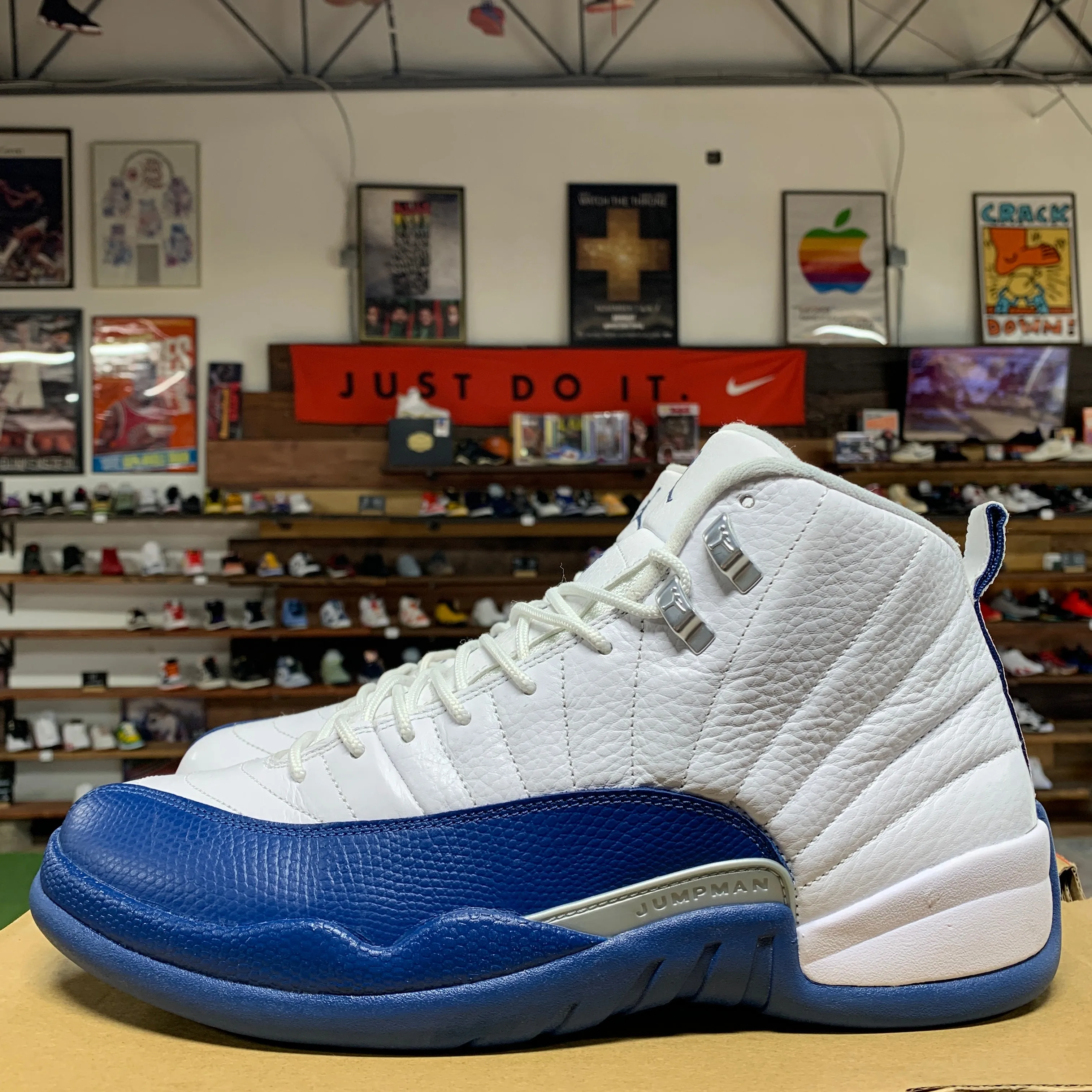 Jordan 12 'French Blue' Size 11.5