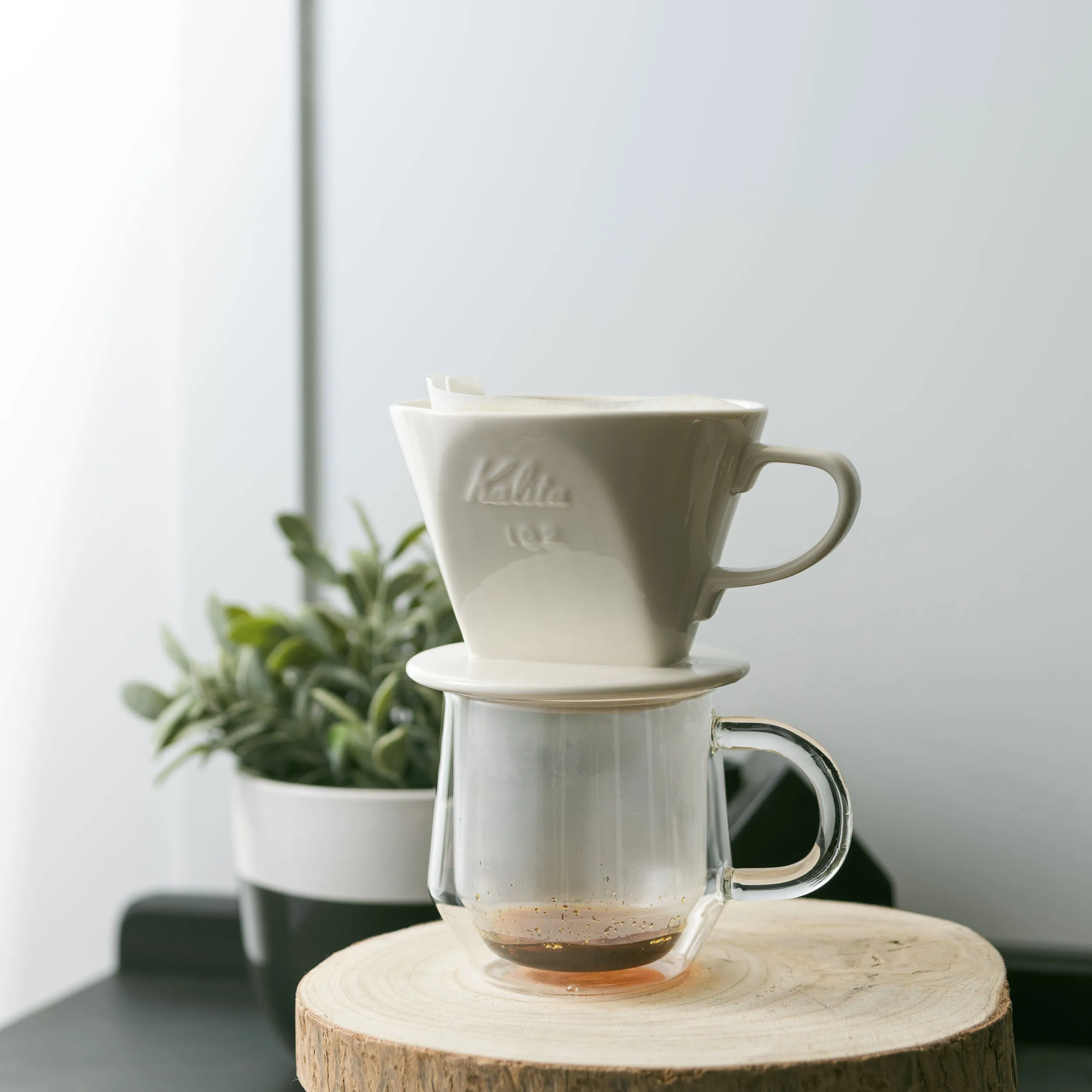 Kalita Style 102 Ceramic Coffee Dripper - White