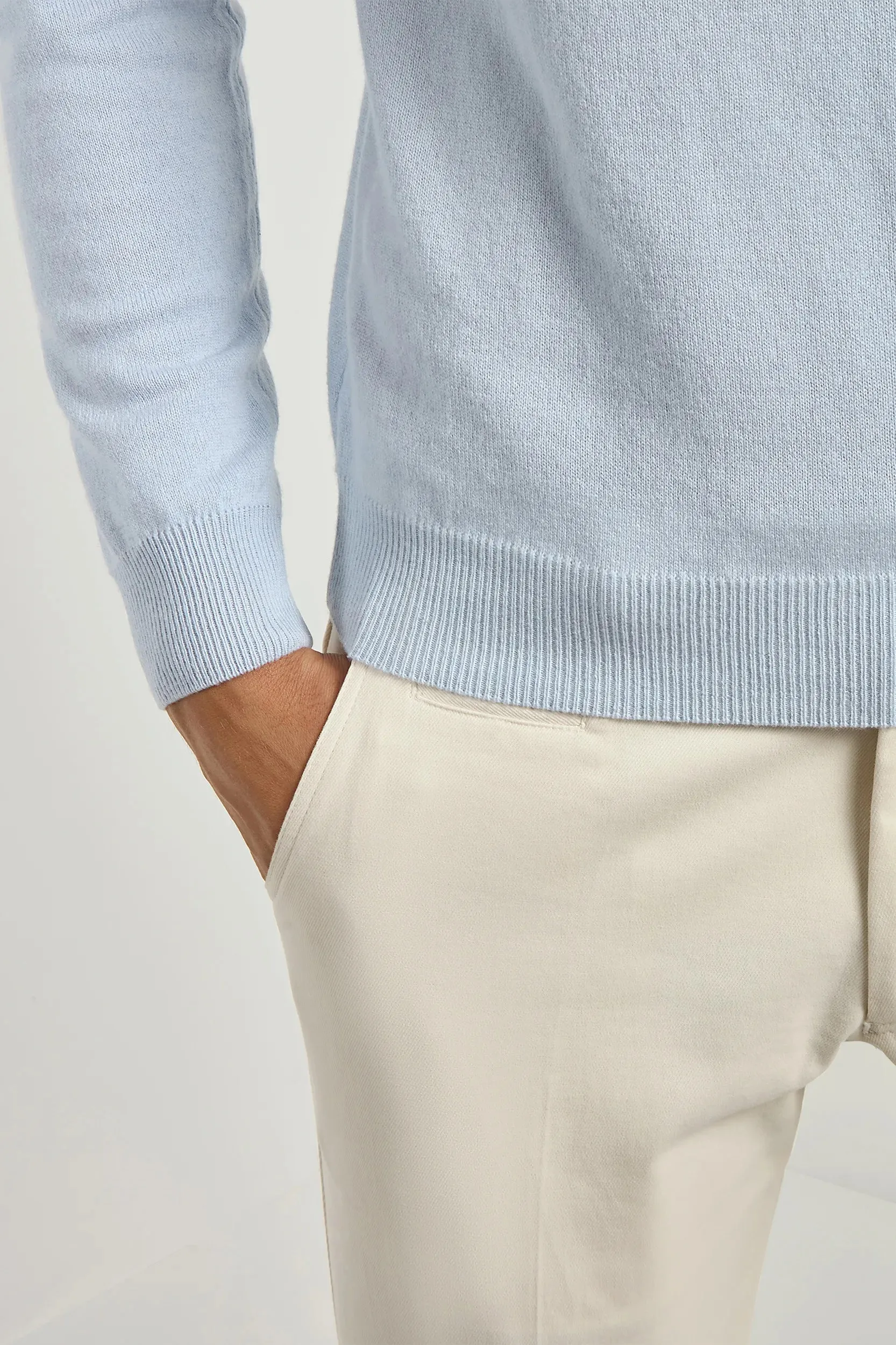 Light blue cashmere turtleneck – Made in italy