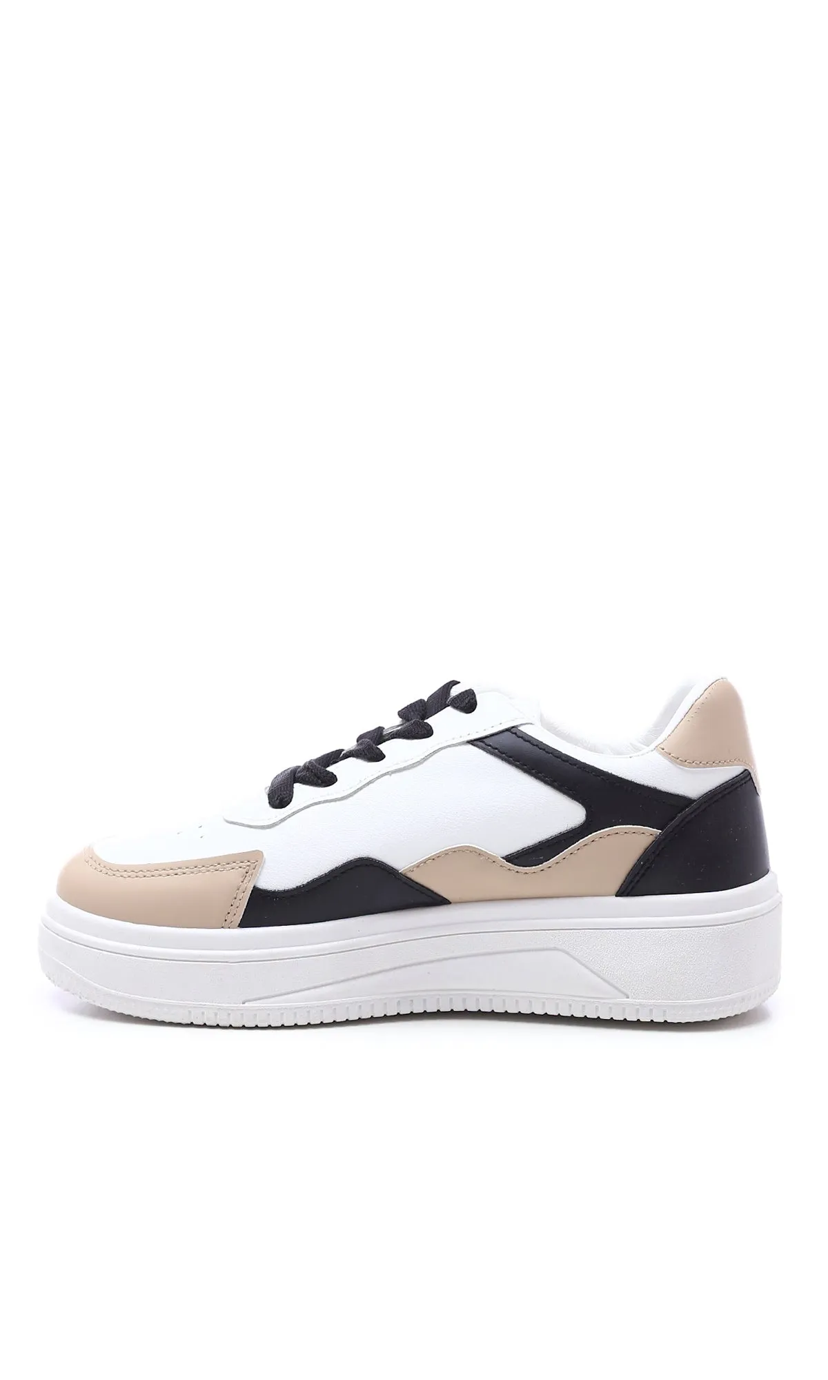 O177893 Tri-Tone Round Toecap Sneakers - White, Black & Beige