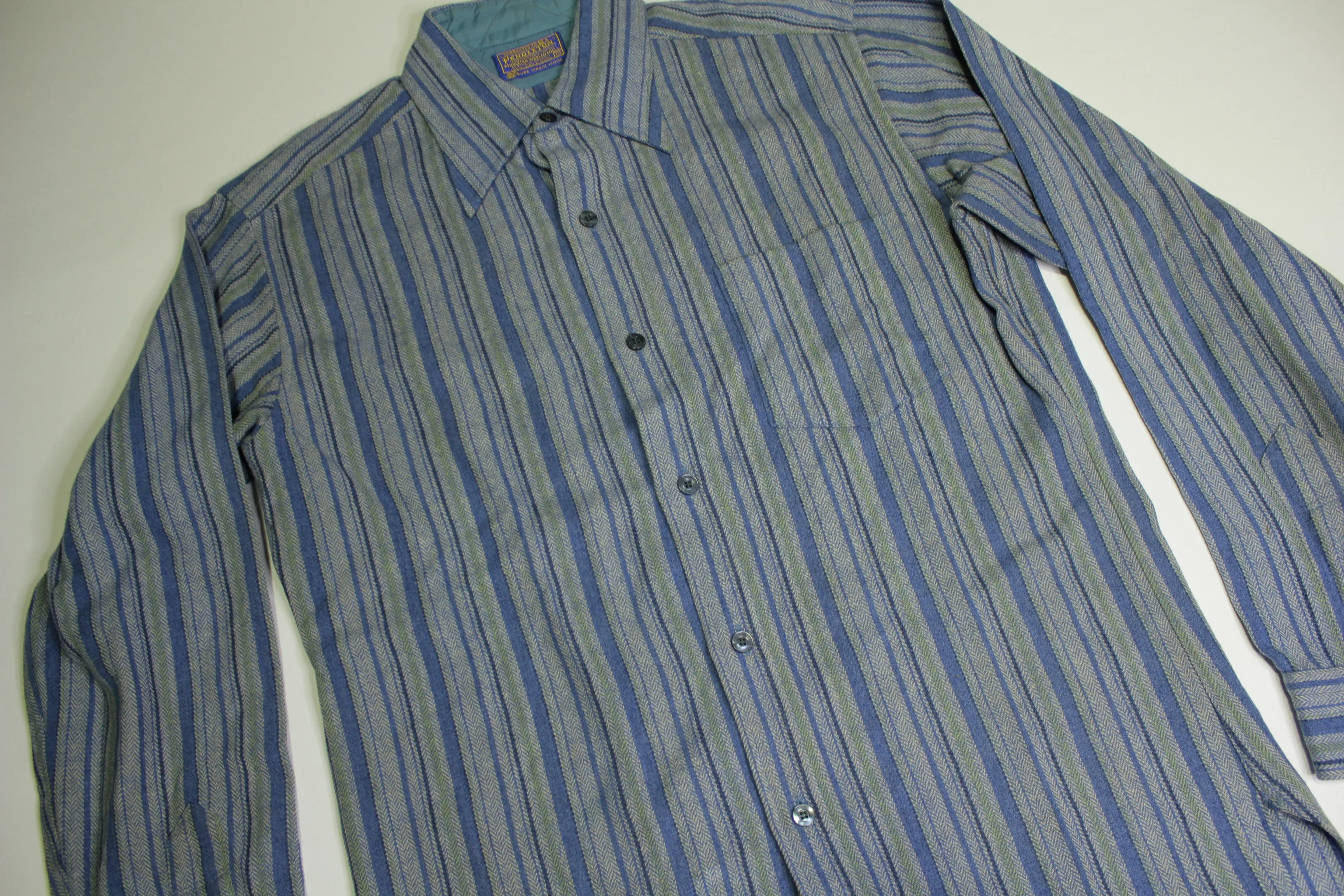 Pendleton Mid 1960's Vintage Pure Virgin Wool USA Lodge Fireside Board Button Up Shirt