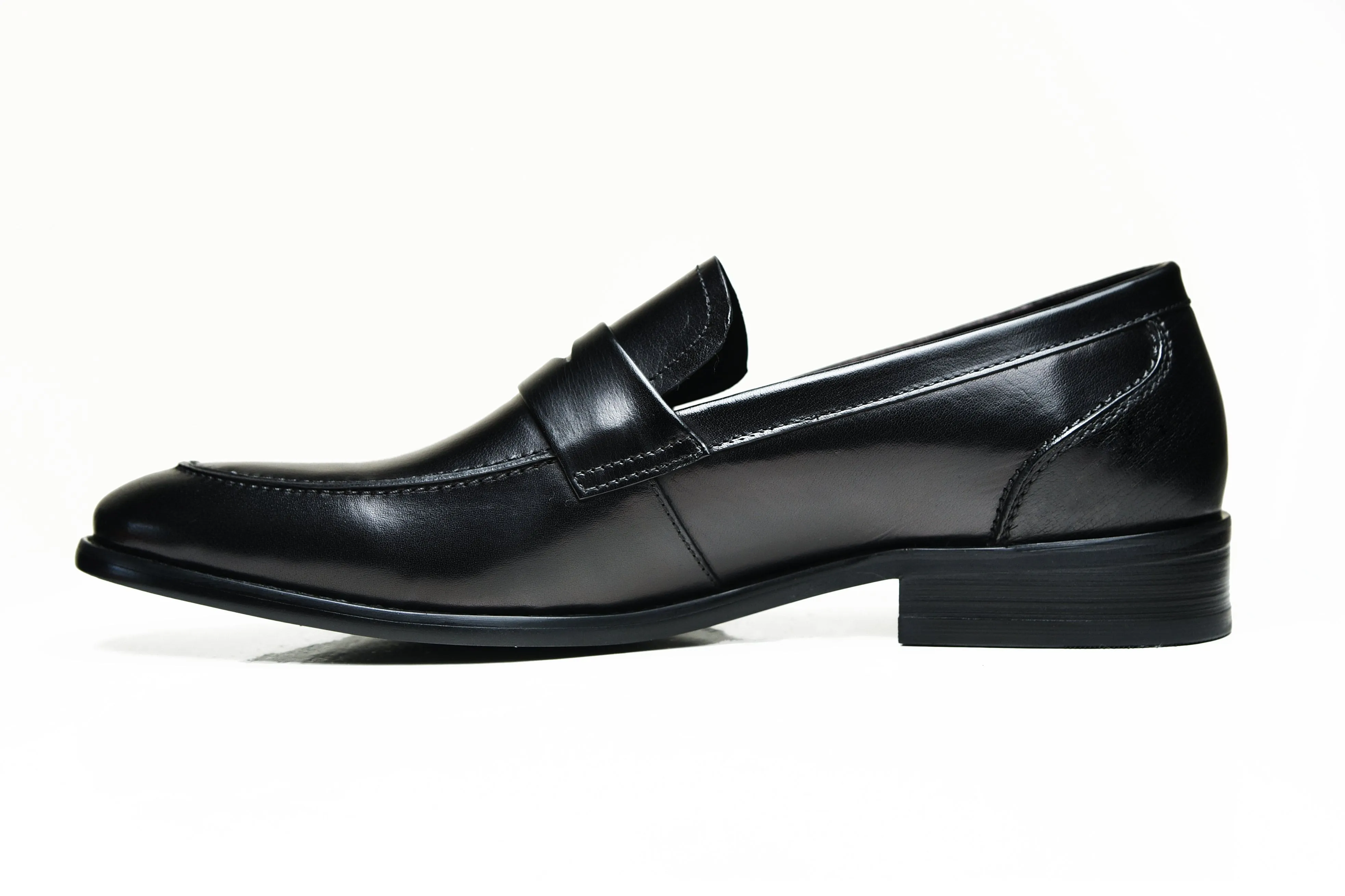 VICTOR | Wide Leather Penny Loafer