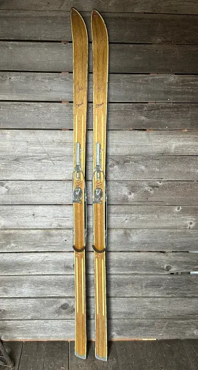 Vintage Northland FIS Ebonite Skis