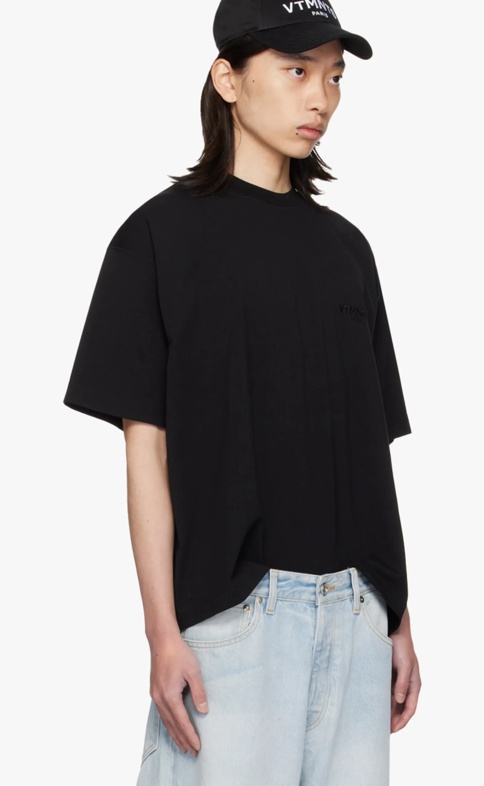 VTMNTS PARIS EMBROIDERED BLACK T-SHIRT